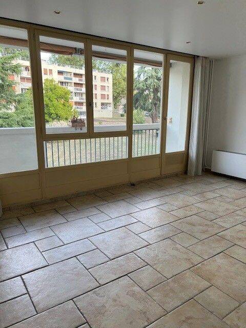 Appartement 3 pièces 60 m² · à Genay · 60 m² · 870 €/mois