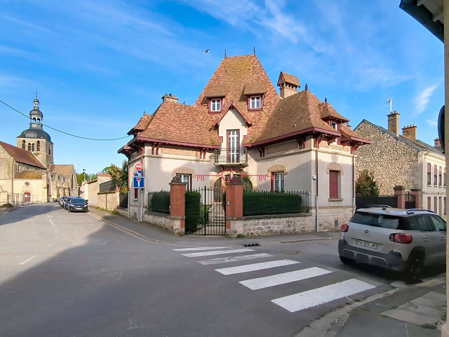 Maison 6 pièces 143 m² · à Fismes · 142,8 m² · 1 100 €/mois