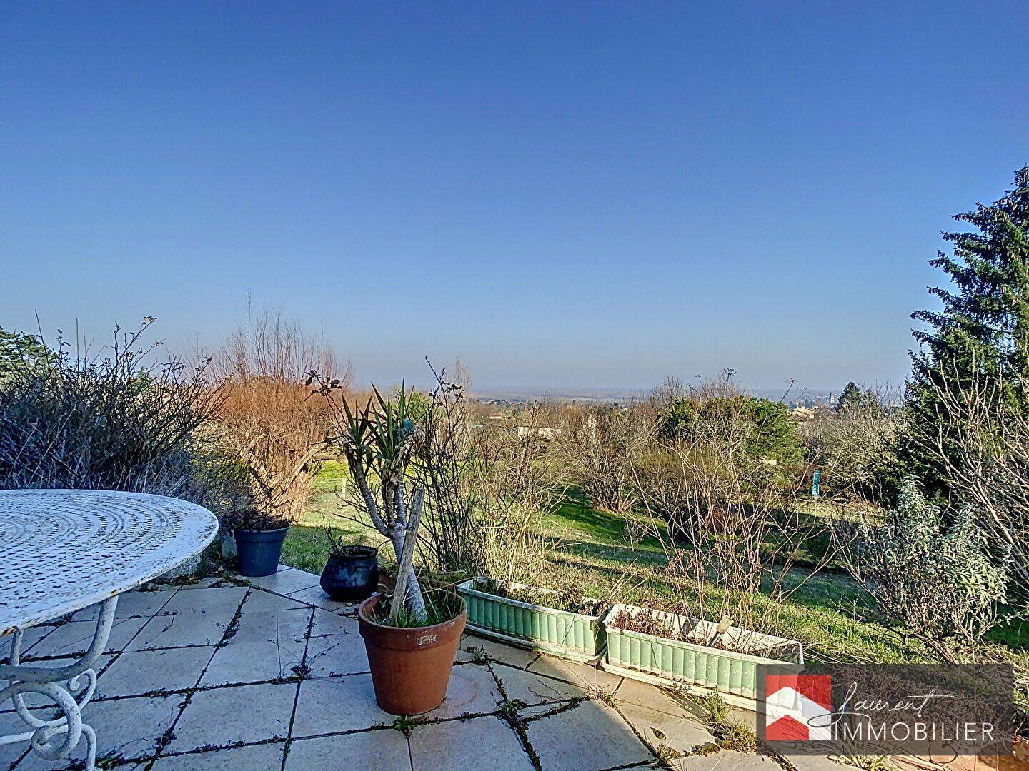 Maison 6 pièces 200 m² · à Tournus · 200 m² · 240 000 €