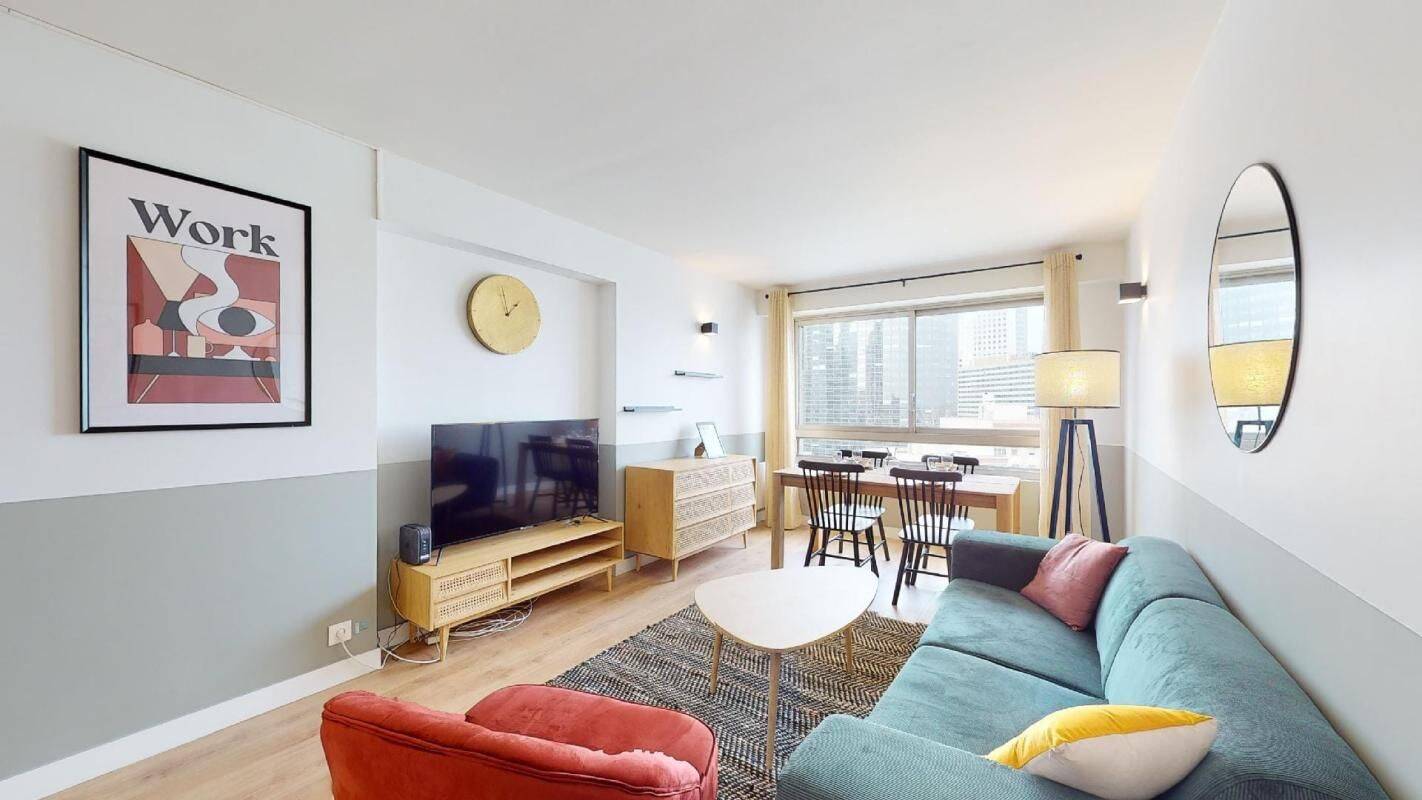 5 pièces 80 m² · à Courbevoie · 80 m² · 947 €/mois
