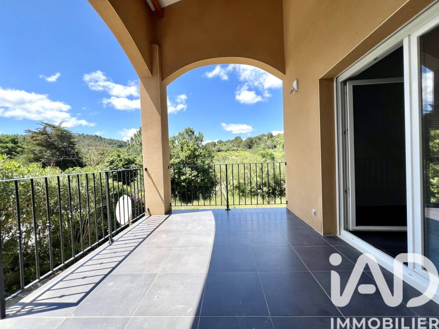 Maison 4 pièces 120 m² · à Saint-Jean-de-Barrou · 120 m² · 239 000 €