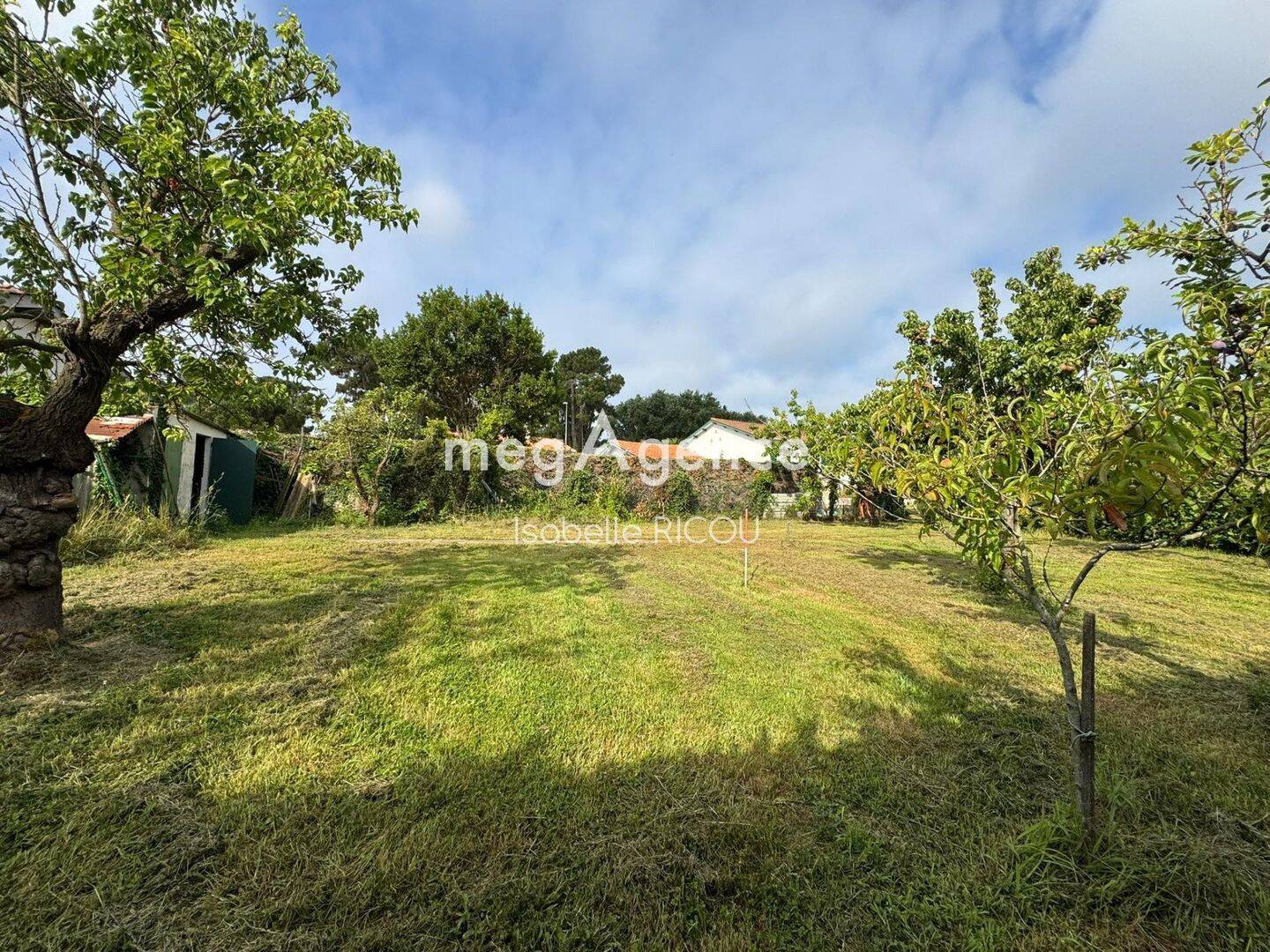 Terrain de 441 m² à Le Grand-Village-Plage - photo 2