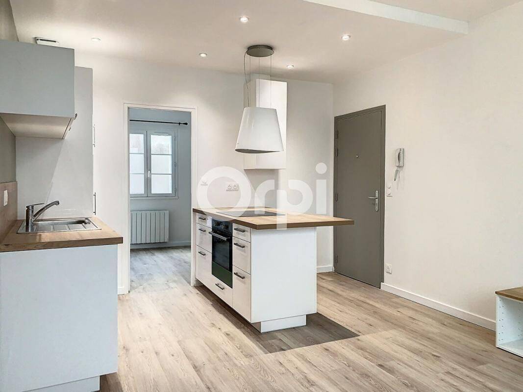 Appartement 2 pièces 33 m² · à Orléans · 32,5 m² · 574 €/mois