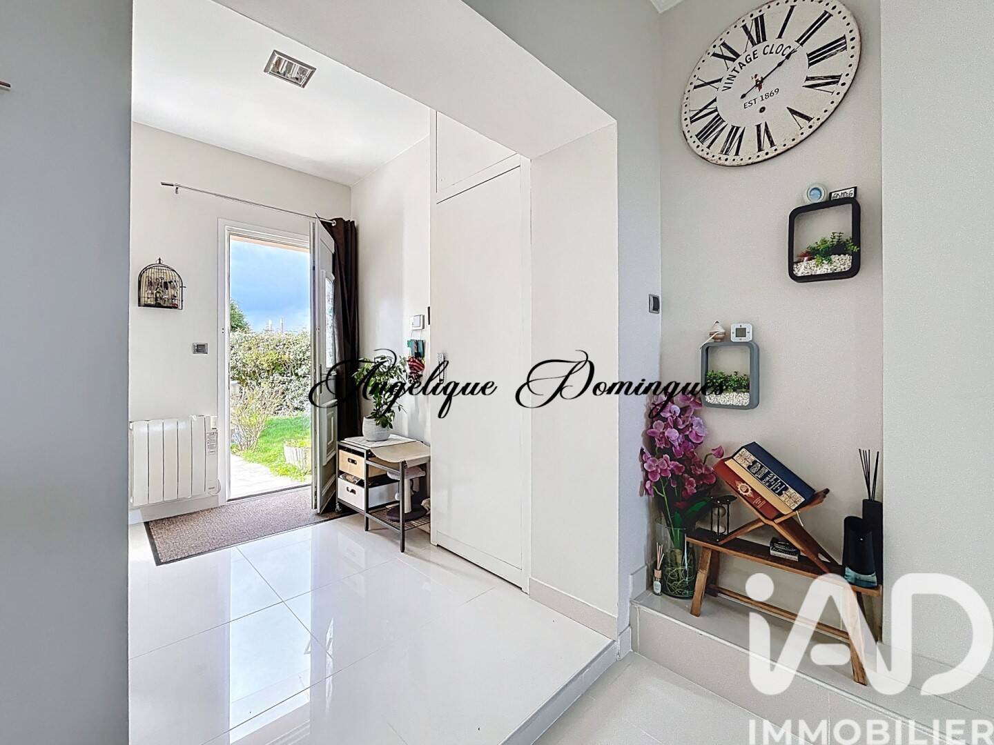 Maison 8 pièces 172 m² · à Mézières-sur-Seine · 172 m² · 466 000 €