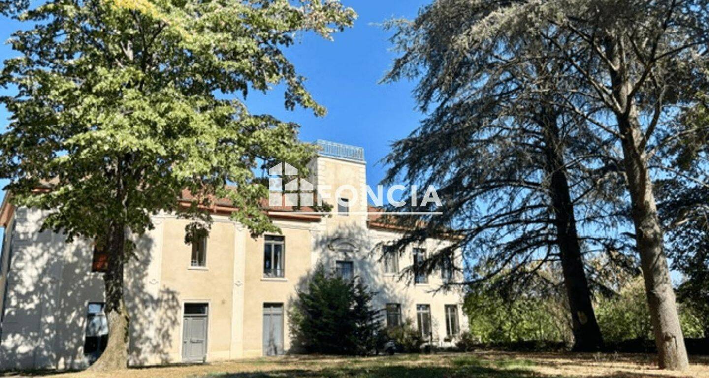 Appartement 2 pièces 42 m² · à Champagne-au-Mont-d'Or · 42,2 m² · 910 €/mois