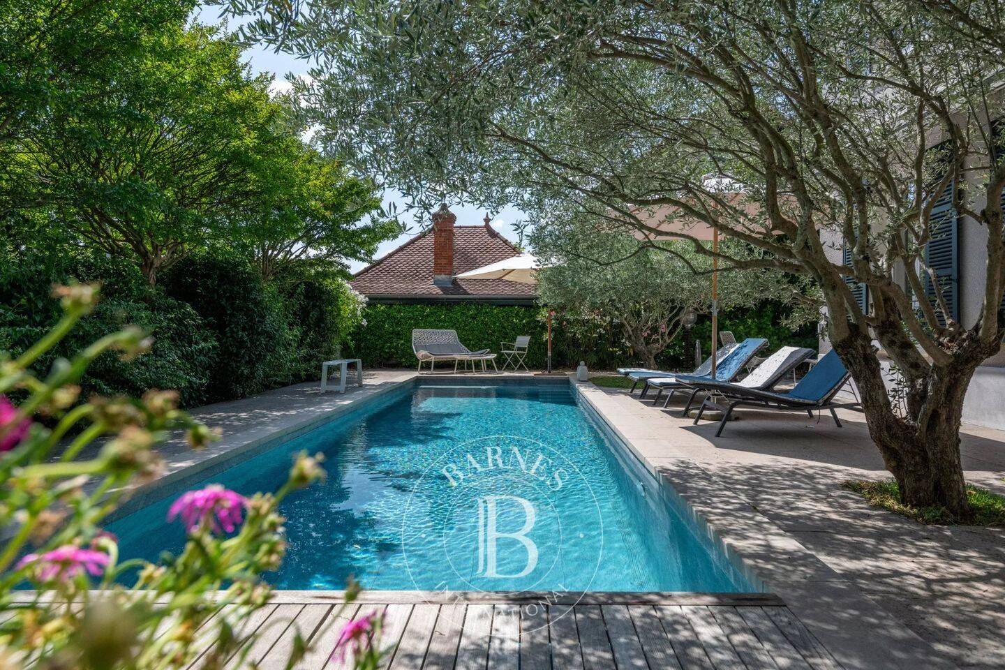 Maison 10 pièces 302 m² · à Lyon 3ème Arrondissement · 301,9 m² · 2 380 000 €