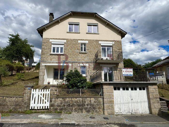 Maison 8 pièces 136 m² · à Corrèze · 135,9 m² · 154 000 €