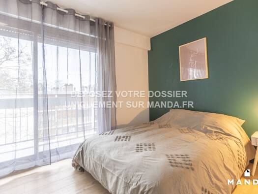 Studio à louer 611 € 5 pièces 4 chambres 4ème étage Croix-Blanche-Cardinal-Bel Abord Chilly-Mazarin 91380