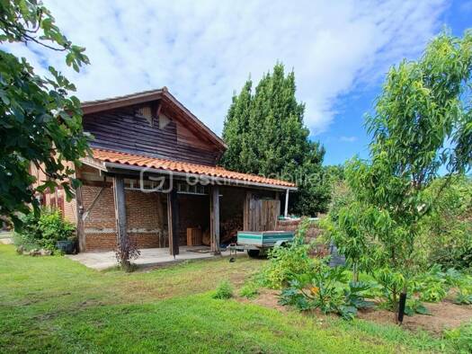 Demeure à vendre 585 000 € 12 pièces 7 chambres 255 m² Saint-Julien-en-Born 40170