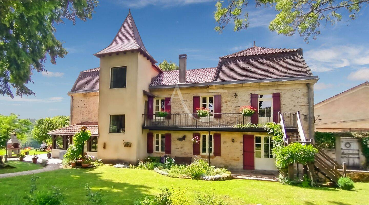 Maison 6 pièces 175 m² · à Villefranche-du-Périgord · 175 m² · 319 000 €