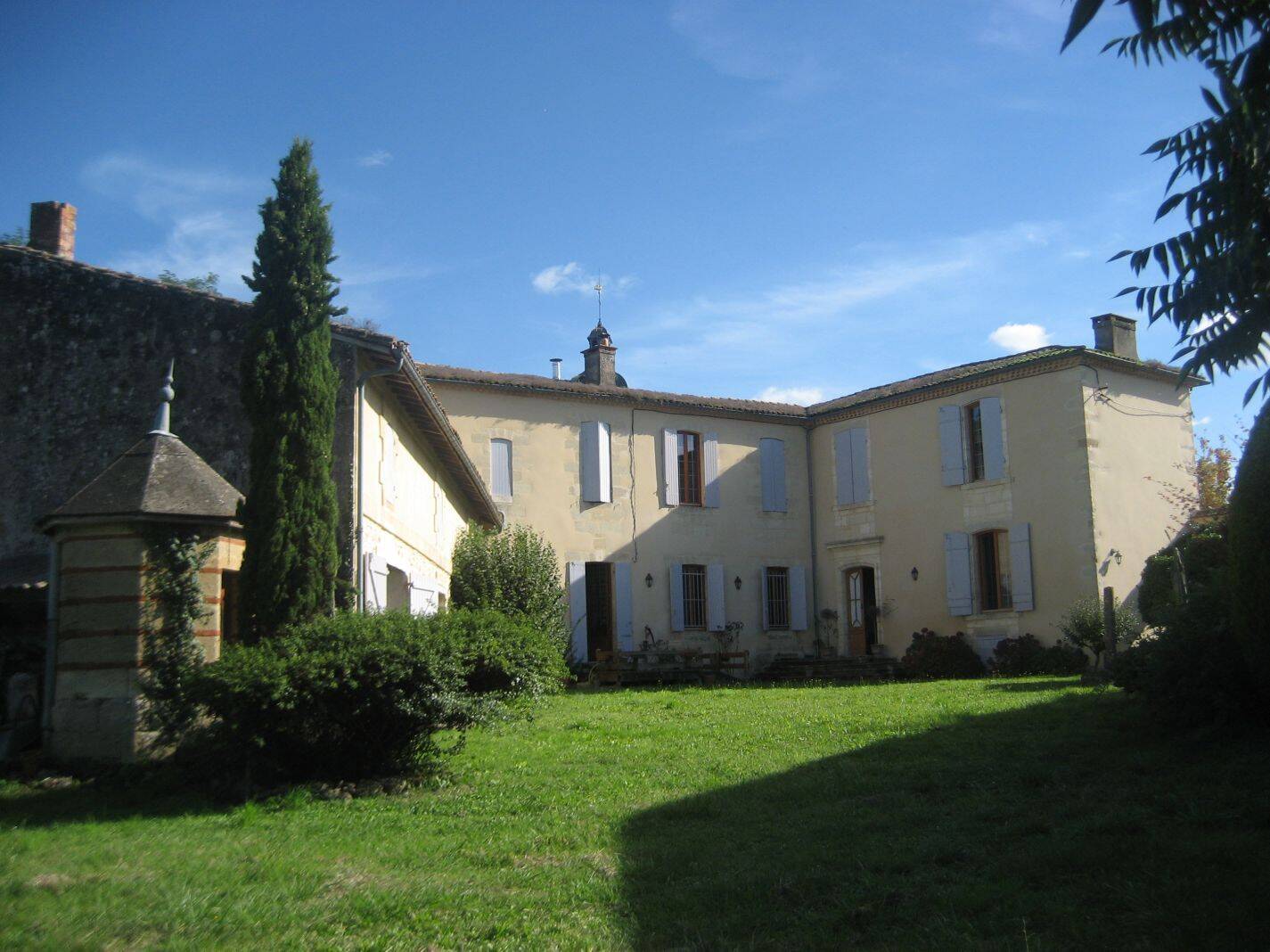 Maison 8 pièces 225 m² · à Barsac · 225 m² · 269 000 €