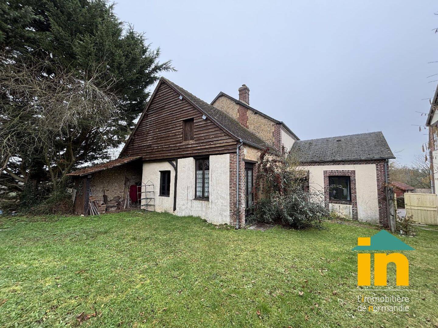 Maison 6 pièces 124 m² · à Moulins-la-Marche · 124 m² · 102 500 €