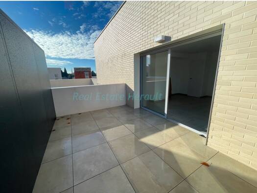 Appartement à vendre - Première occupation 199 000 € 2 pièces 1 chambre 44 m² Étage 2/2 Marsillargues 34590