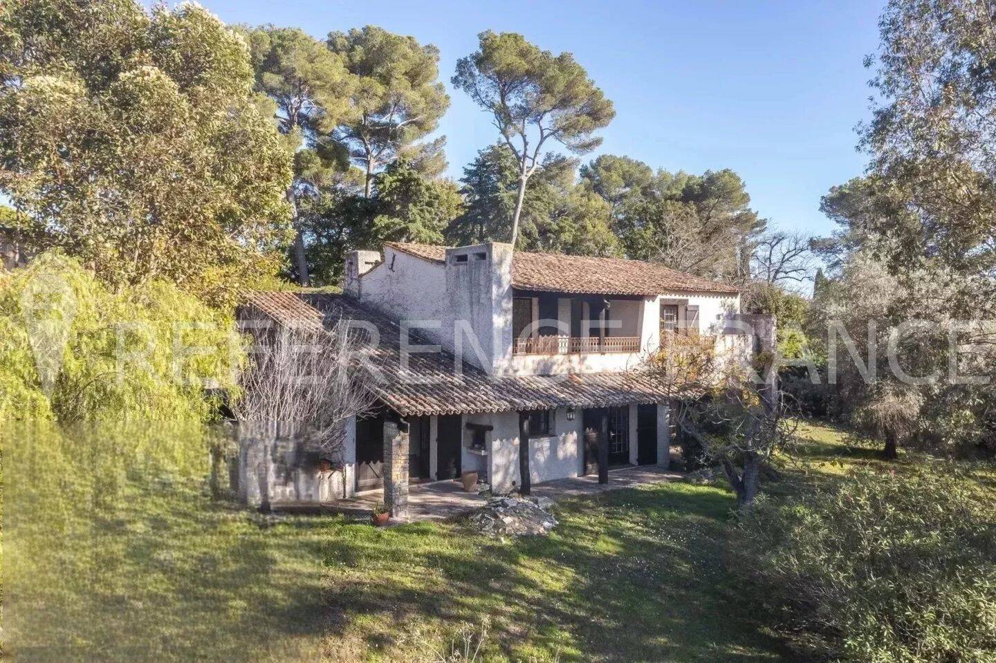 Maison 200 m² · à Mougins · 200 m² · 1 590 000 €