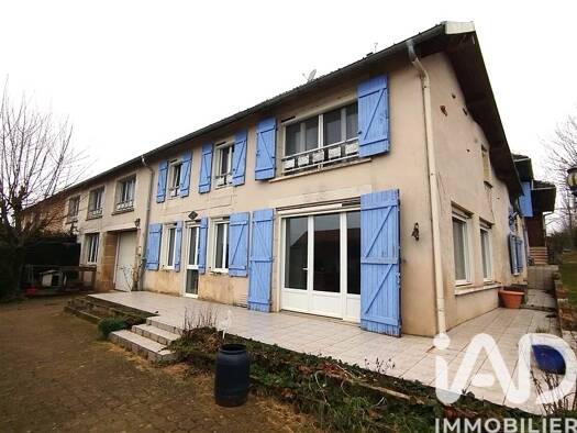 Maison à vendre 234 000 € 6 pièces 5 chambres 250 m² 6 625 m² de terrain Saint-Maurice 52200