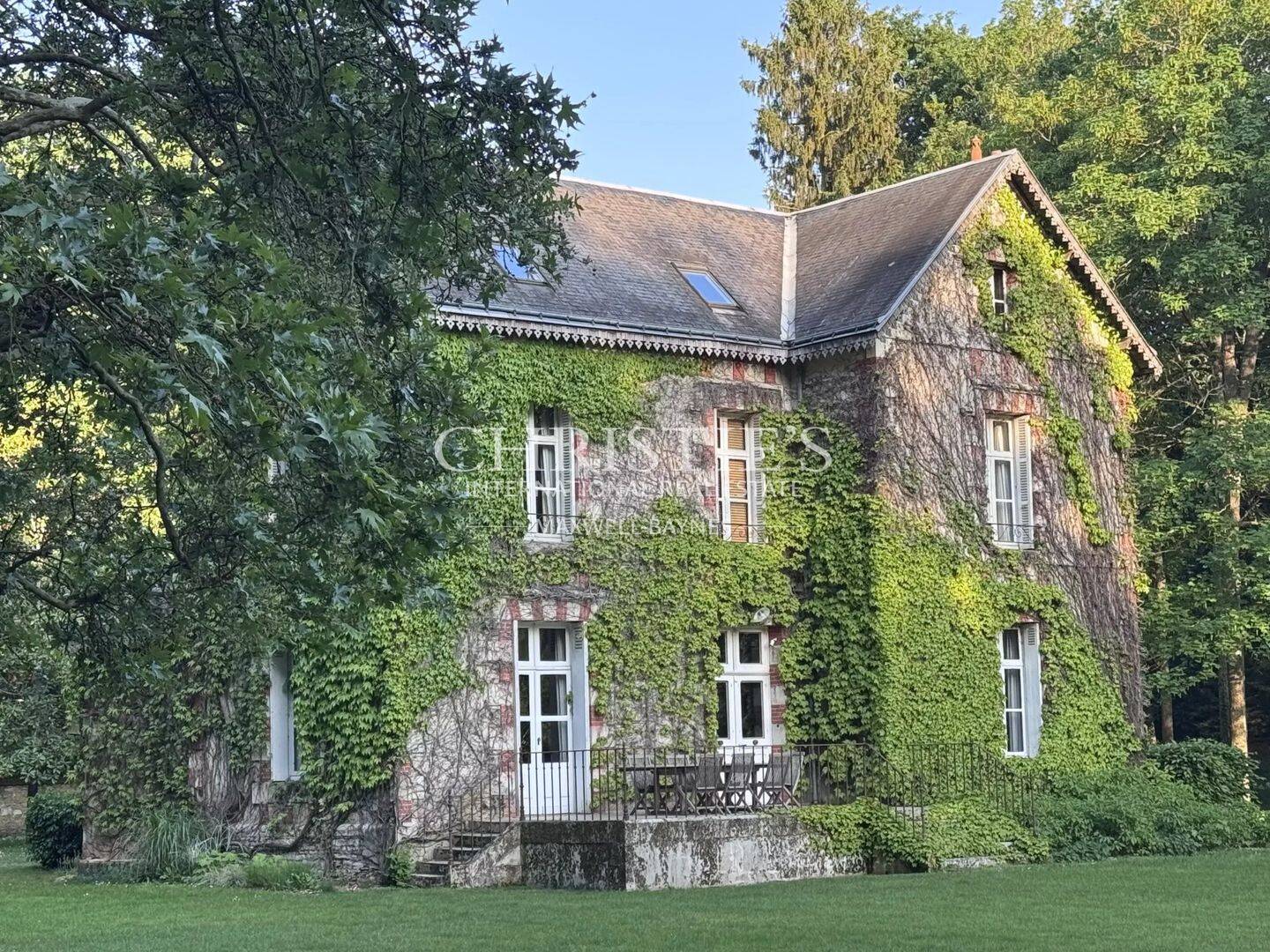 Maison 260 m² · à Richelieu · 260 m² · 1 430 000 €