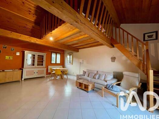 Demeure à vendre 450 000 € 9 pièces 8 chambres 276 m² 3 500 m² de terrain Moidieu-Détourbe 38440