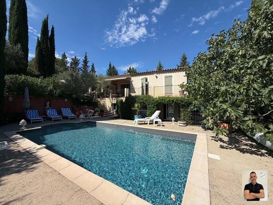 Maison 5 pièces 138 m² · à Cotignac · 138 m² · 740 000 €