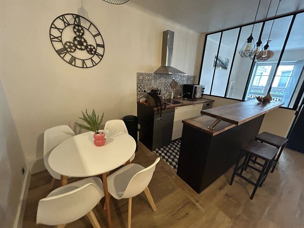 Appartement 2 pièces 44 m² · à Paris 1er Arrondissement · 44 m² · 1 580 €