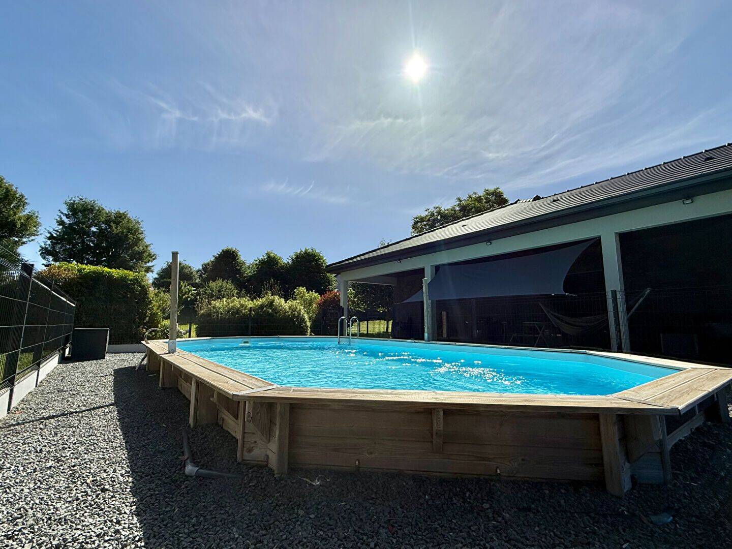 Maison 7 pièces 225 m² · à Manzat · 225 m² · 446 000 €