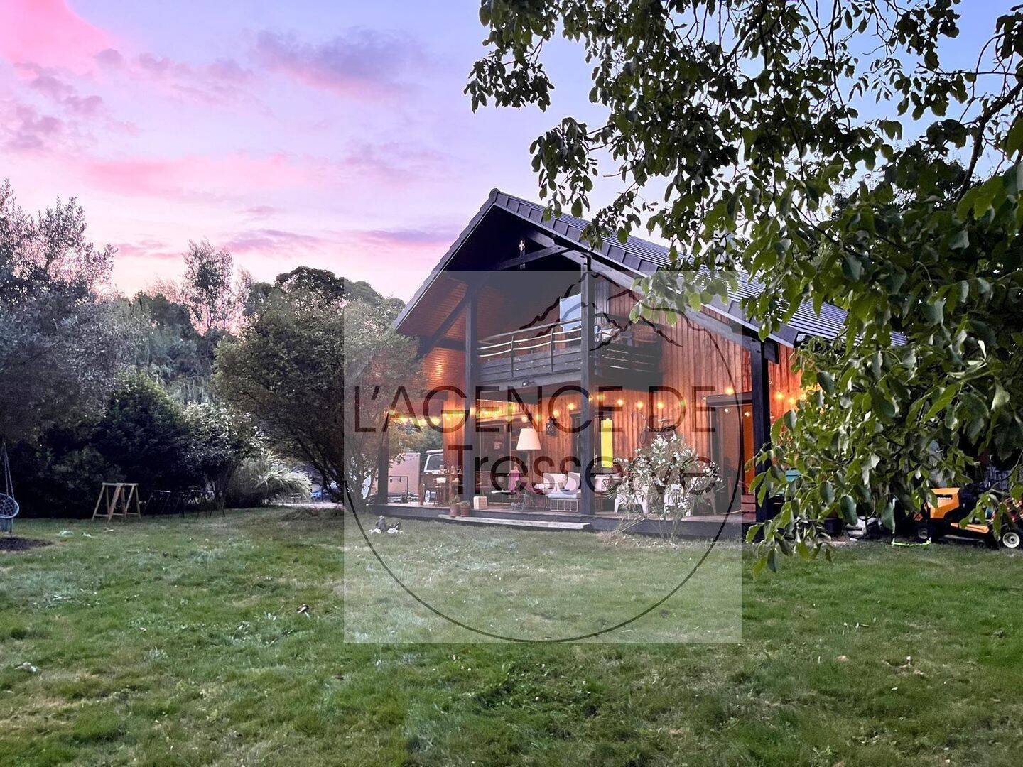 Maison 4 pièces 101 m² · à Tresserve · 101 m² · 875 000 €