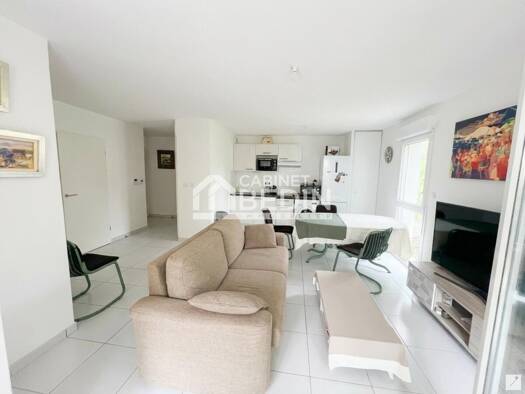 Appartement à vendre 307 400 € 3 pièces 2 chambres 65,4 m² RDC/2 Audenge 33980