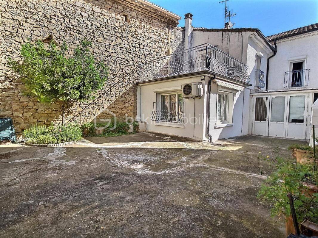 Maison 6 pièces 125 m² · à Milhaud · 125 m² · 250 000 €