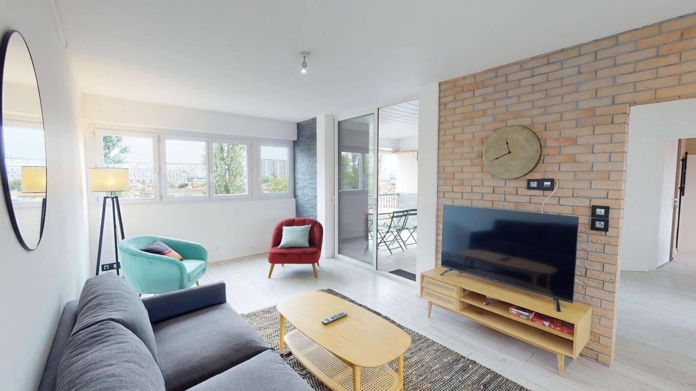 7 pièces 139 m² · à Le Bouscat · 139 m² · 635 €