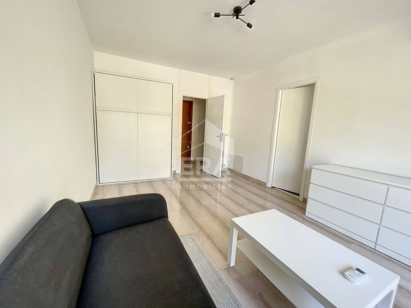 Appartement 1 pièce 30 m² · à Cagnes-sur-Mer · 30 m² · 830 €/mois