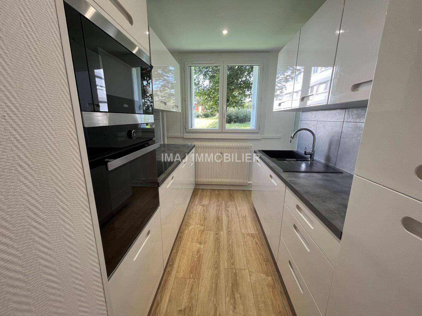 Appartement 3 pièces 74 m² · à Contrexéville · 73,8 m² · 672 €