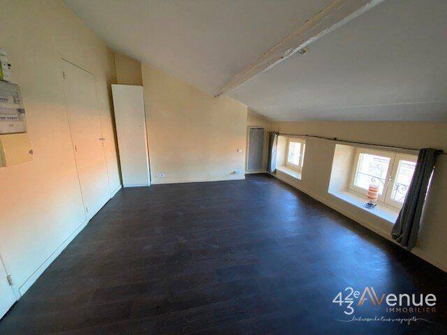 Appartement 1 pièce 18 m² · à Saint-Étienne · 18 m² · 274 €/mois