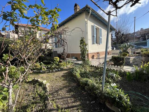 Maison à vendre 299 000 € 3 pièces 2 chambres 50 m² 224 m² de terrain Nice 06000