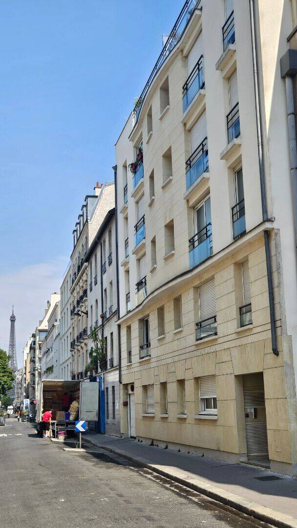 Appartement 2 pièces 51 m² · à Paris 15ème Arrondissement · 51 m² · 1 592 €