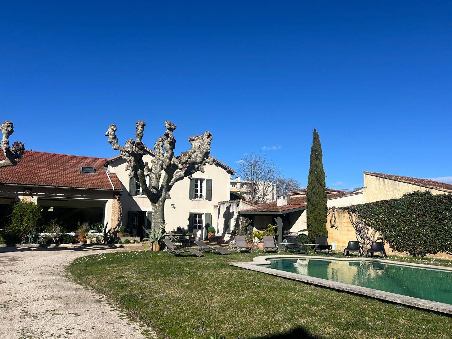 Maison 6 pièces 195 m² · à Avignon · 195 m² · 498 000 €
