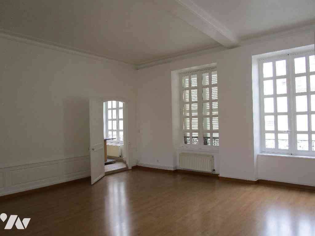 Appartement 3 pièces 81 m² · à Châlons-en-Champagne · 80,8 m² · 785 €/mois