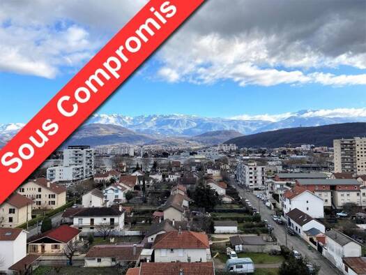 Appartement à vendre 98 000 € 4 pièces 3 chambres 69,7 m² 9ème étage Comboire Échirolles 38130