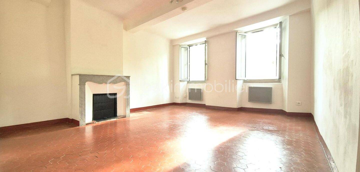 Appartement 2 pièces 49 m² · à Belgentier · 49 m² · 115 500 €