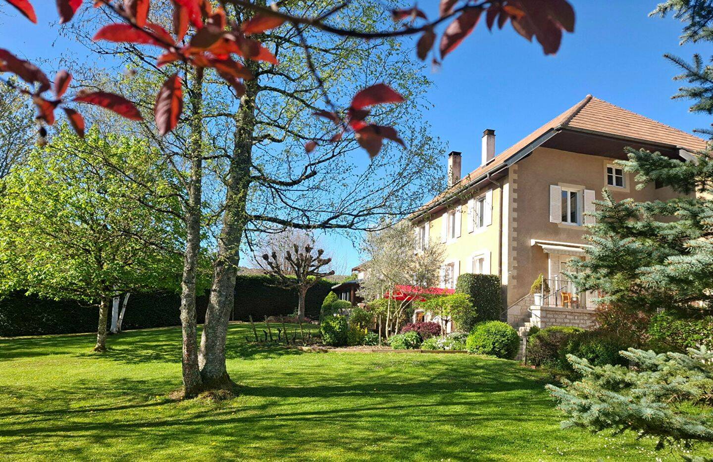 Maison 6 pièces 375 m² · à Arbois · 375 m² · 468 000 €