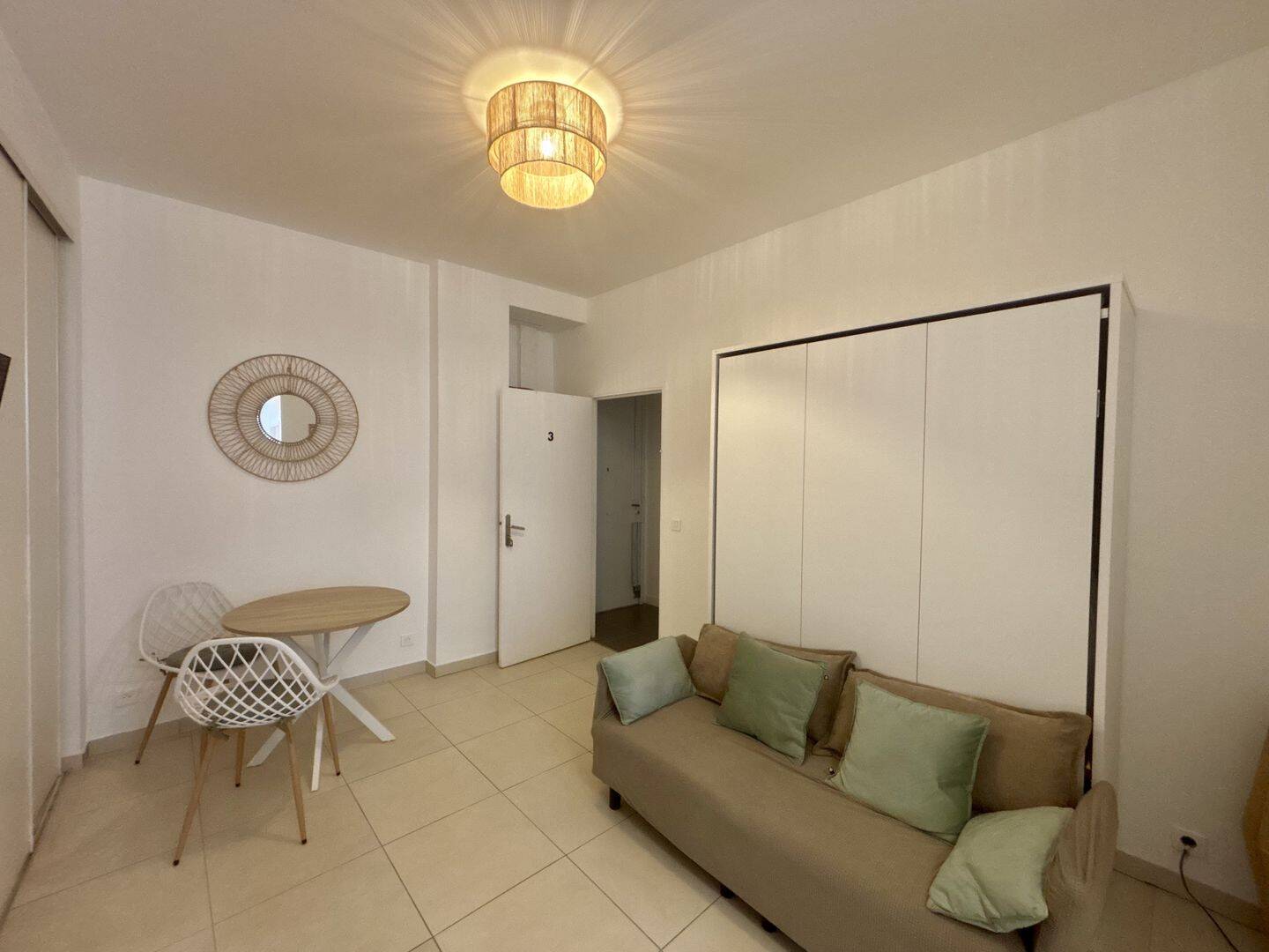 Appartement 1 pièce 20 m² · à Nice · 20 m² · 830 €