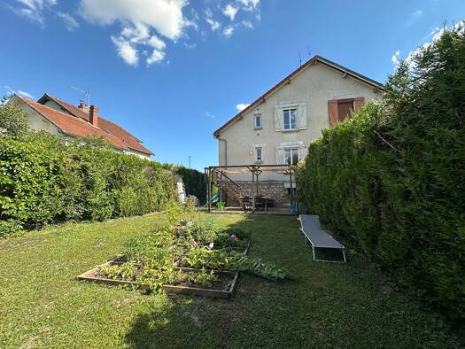 Maison à vendre 160 000 € 3 pièces 2 chambres 65 m² 751 m² de terrain Briand Leclerc Sens 89100