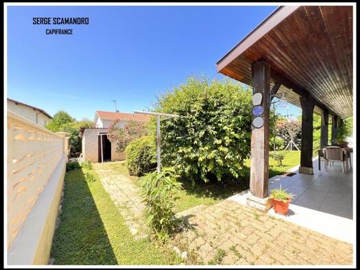 Maison de plain-pied à vendre 183 000 € 5 pièces 3 chambres 117 m² 660 m² de terrain Mirande 32300