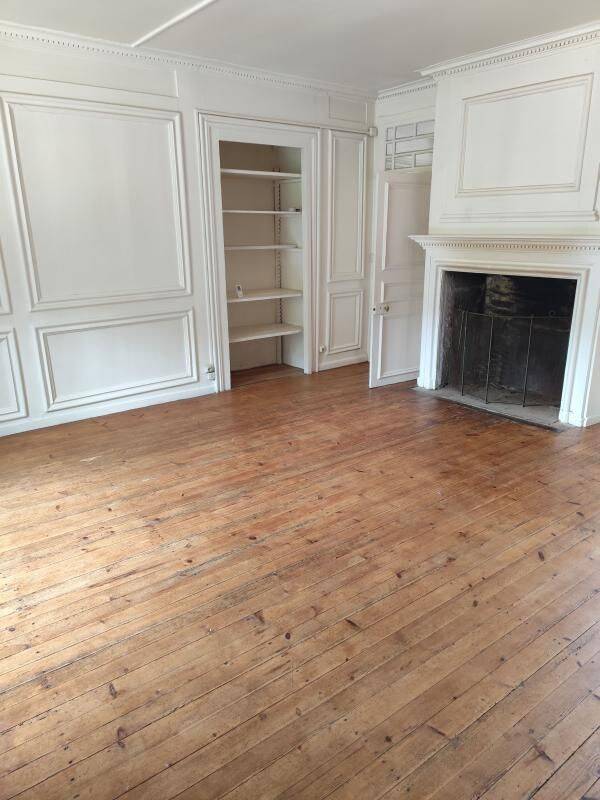 Appartement 3 pièces 87 m² · à Plouvorn · 87 m² · 600 €