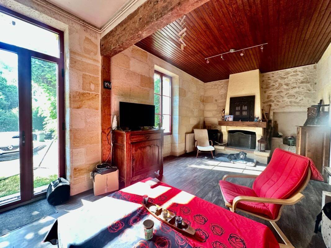 Maison 5 pièces 112 m² · à Lestiac-sur-Garonne · 112 m² · 233 000 €