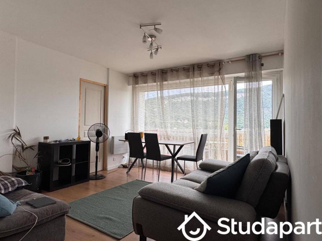 1 pièce 9 m² · à Annemasse · 9 m² · 600 €