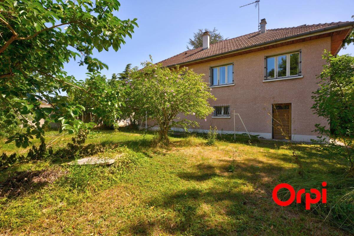 Maison 5 pièces 179 m² · à Saint-Genis-Laval · 179,5 m² · 399 000 €