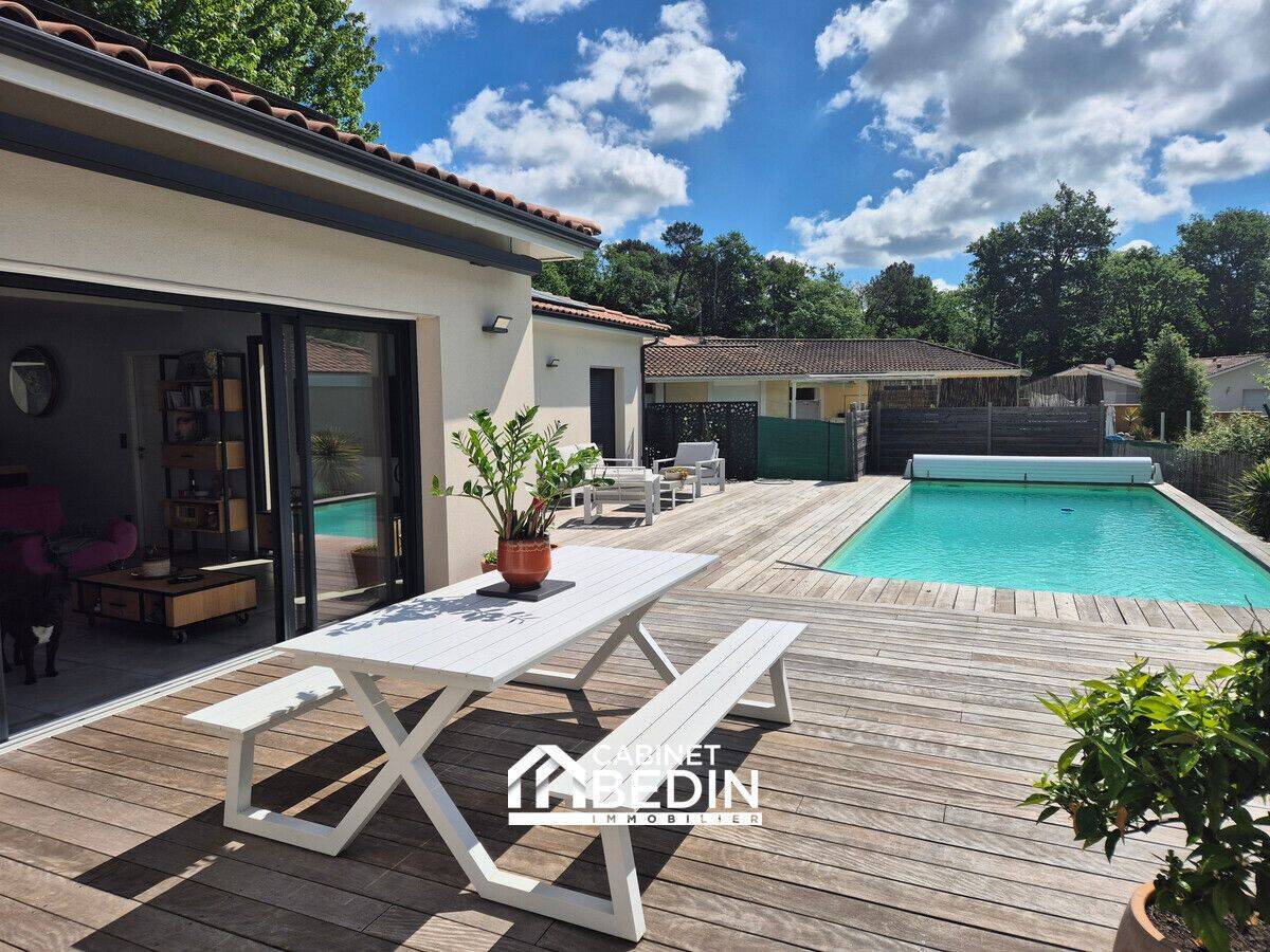 Maison 6 pièces 149 m² · à Camblanes-Et-Meynac · 149 m² · 534 900 €