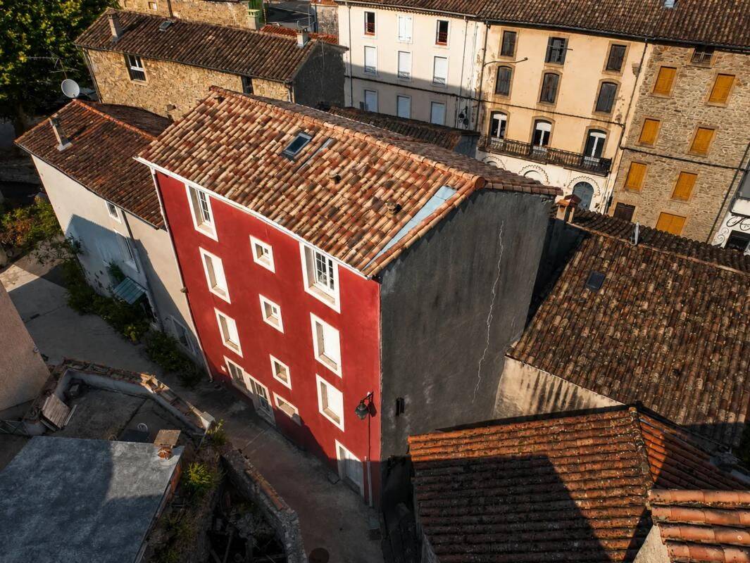 Maison 6 pièces 180 m² · à Graissessac · 180 m² · 140 000 €