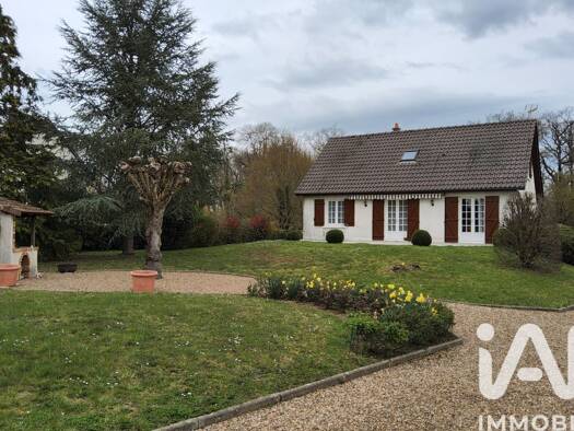 Maison à vendre 194 500 € 5 pièces 4 chambres 103 m² 5 010 m² de terrain Suèvres 41500