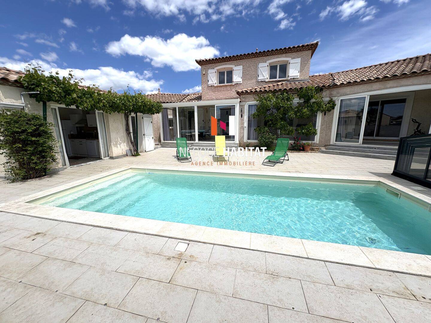 Maison 10 pièces 184 m² · à Meynes · 184 m² · 595 000 €
