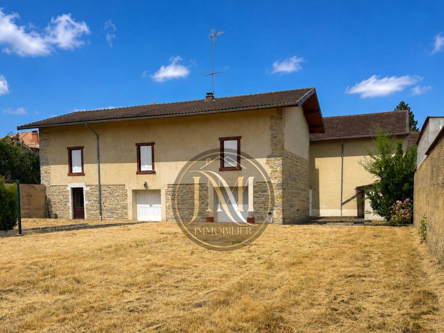 Maison 7 pièces 186 m² · à Bourg-en-Bresse · 186 m² · 349 000 €